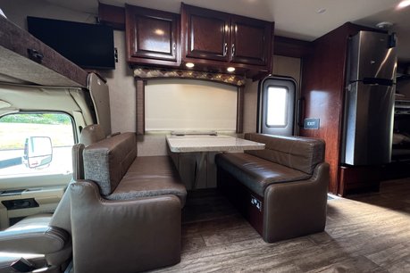 Ford E450 FLEETWOOD. NOW SOLD. SIMILAR REQUIRED. PLEASE CALL 01903 254800. 33