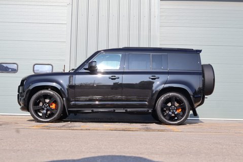 Land Rover Defender 110 BRAND NEW HARDTOP  250  TOP X-DYNAMIC SE REAR SEATS STYLED BY SEEKER  6