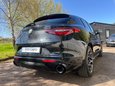 Alfa Romeo Stelvio TB VELOCE 22