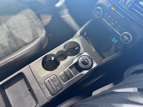 Ford Kuga 2.0 EcoBlue ST-Line Edition Auto AWD Euro 6 (s/s) 5dr 25