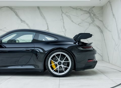 Porsche 911 GT3 (992) 38