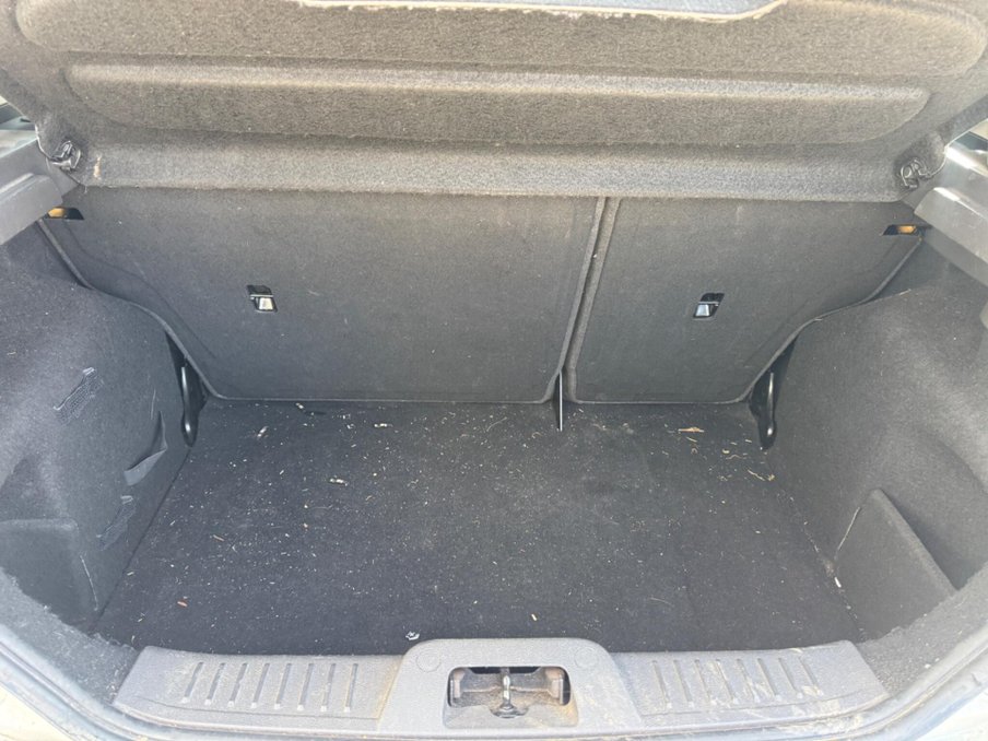 2015 Ford Fiesta — image 20
