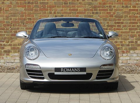 Porsche 911 (997) Carrera 4S Cabriolet 2