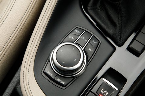 BMW X1 SDRIVE18I XLINE 34