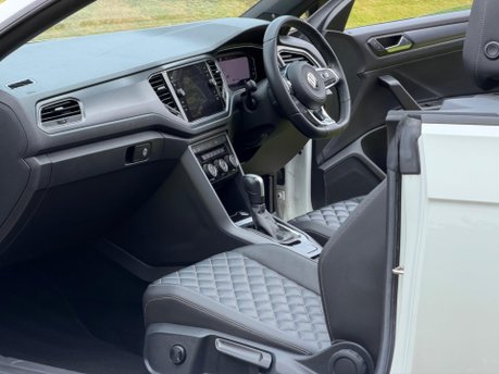 Volkswagen T-Roc R-LINE TSI EVO DSG 17