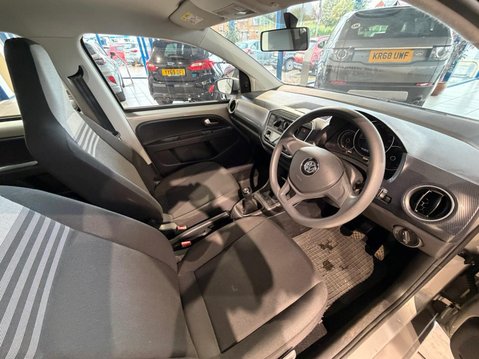 Volkswagen Up 1.0 Move up! Euro 6 (s/s) 5dr 9
