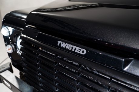 Land Rover Defender 90 TD XS STATION WAGON. TWISTED EDITION. TWISTED UPGRADES. HEATED SEATS. 38