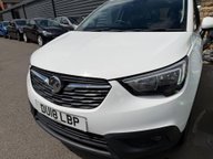 Vauxhall Crossland X SE 16