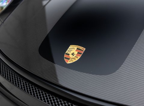 Porsche 911 (991) GT2 RS Weissach 40