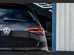 Volkswagen Golf 2.0 Golf R TSi Semi-Auto 4WD 3dr 27