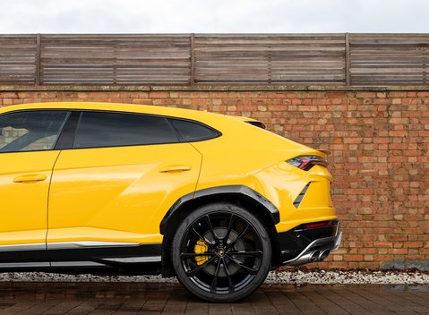 Lamborghini Urus 28