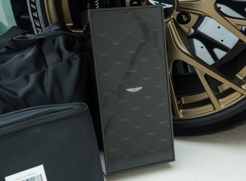 Aston Martin DB12 Coupe 42