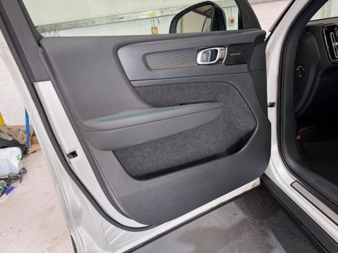 Volvo XC40 P8 78kWh First Edition Auto AWD 5dr 14