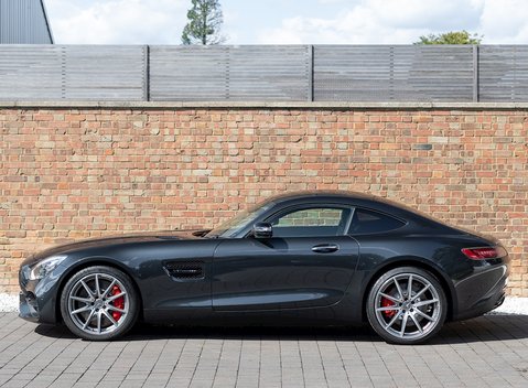 Mercedes-Benz Amg GT GT S 2