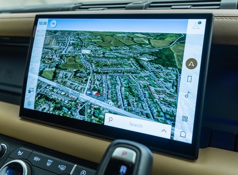 Land Rover Defender 110 D250 X-DYNAMIC HSE 23