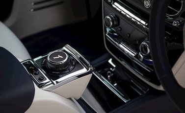 Rolls-Royce Phantom 24