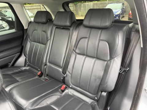 Land Rover Range Rover Sport 3.0 SD V6 HSE Dynamic Auto 4WD Euro 6 (s/s) 5dr 40