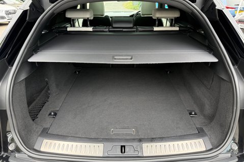 Land Rover Range Rover Velar R-DYNAMIC HSE - ALL BLACK - SLIDING PAN ROOF -2 OWNERS - SERVICE HISTORY 58