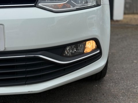 Volkswagen Polo 1.2 TSI BlueMotion Tech SE Design Euro 6 (s/s) 5dr 16