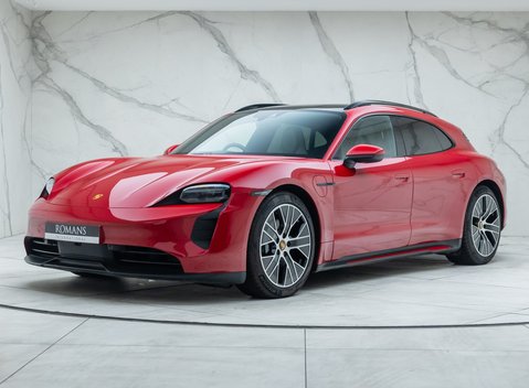 Porsche Taycan 4S SPORT TURISMO 1