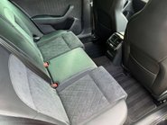 Skoda Superb 2.0 Superb SportLine+ TDI Semi-Auto 5dr 36