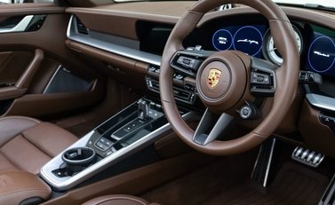 Porsche 911 Turbo S Cabriolet (992) 7