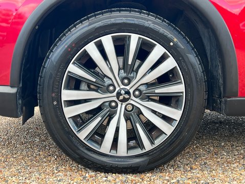 Mitsubishi Outlander EXCEED 4