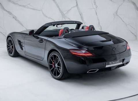 Mercedes-Benz SLS AMG ROADSTER 15