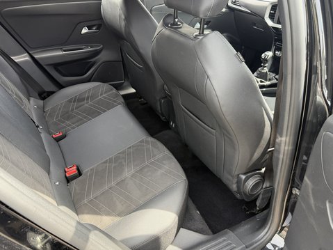 Vauxhall Mokka 1.2 Turbo 136 Ultimate 5dr 35