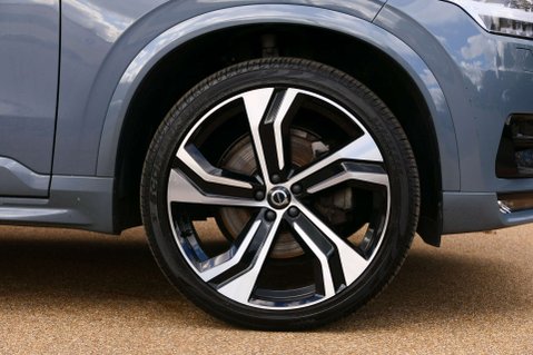 Volvo XC90 2.0 XC90 R-Design B5 MHEV AWD Auto 4WD 5dr 12