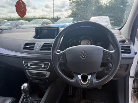 Renault Megane 1.5 dCi Dynamique Nav Hatchback 5dr Diesel Manual Euro 6 (s/s) (110 ps) 12