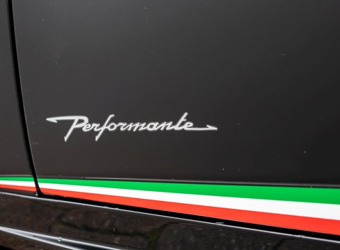 Lamborghini Huracan LP640-4 Performante 21