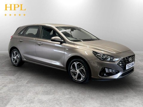 Hyundai i30 1.0 T-GDi MHEV SE Connect Hatchback 5dr Petrol Hybrid DCT Euro 6 (s/s) (120 1