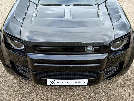 Land Rover Defender V8 25