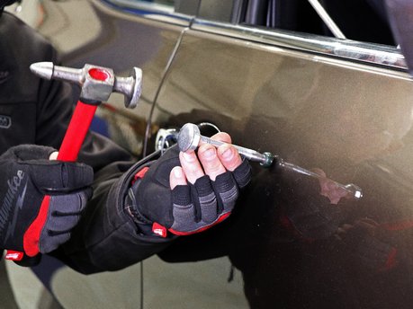 Paintless dent removal service from SEEKER UK