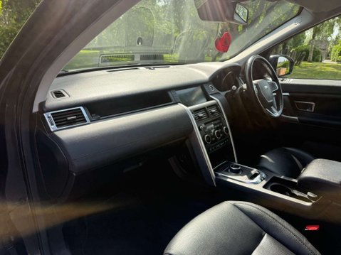 Land Rover Discovery Sport 2.0 Discovery Sport Black HSE SD4 Auto 4WD 5dr 11