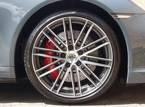 Porsche 911 (991) Turbo 14