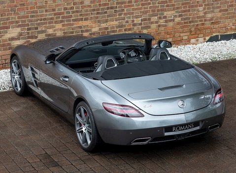 Mercedes-Benz SLS AMG Roadster 11