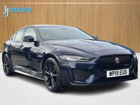 Jaguar XE 2.0 D180 R-Dynamic SE Saloon 4dr Diesel Auto Euro 6 (s/s) (180 ps) 3