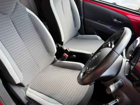 Toyota Aygo VVT-I X-TREND 10