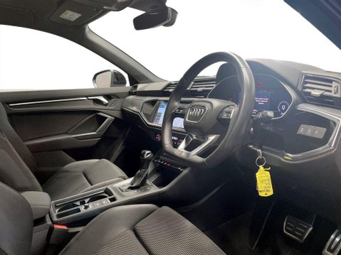 Audi Q3 2.0 TDI 35 S line SUV 5dr Diesel S Tronic Euro 6 (s/s) (150 ps) DAB Radio - 12
