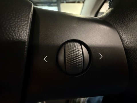 Tesla Model 3 Model 3 Long Range AWD 4WD 4dr 19