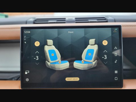 Land Rover Defender X-DYNAMIC HSE MHEV 36