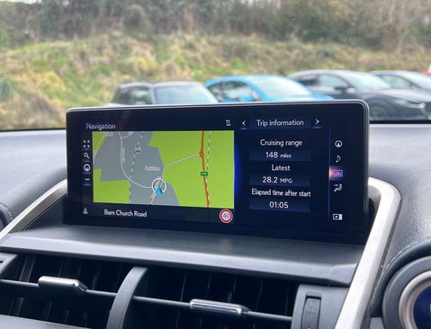 Lexus NX 2.5 NX 300h CVT 4WD 5dr 18