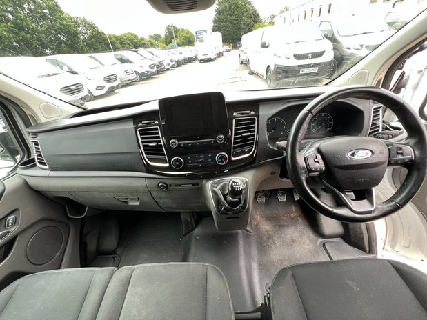 Ford Transit Custom LWB L2H1 Low Roof Limited 300 Air Con Ply Lined Sensors EURO 6 NO VAT 26
