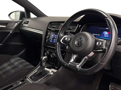 Volkswagen Golf 1.4 Golf GTE Advance Semi-Auto 5dr 3