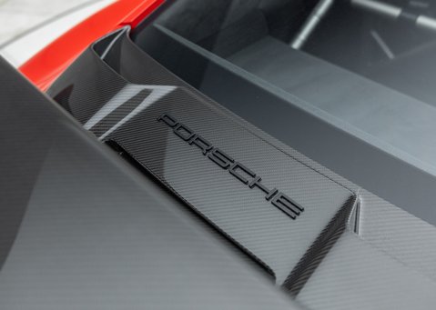 Porsche 911 GT2 RS Weissach (991) 