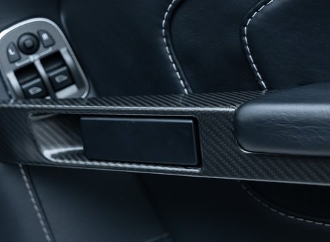 Aston Martin V12 Vantage S ROADSTER 26