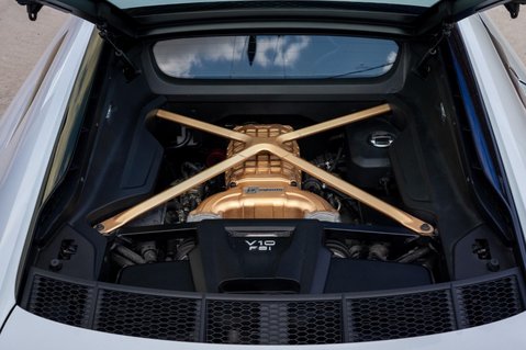 Audi R8 5.2 FSI V10 Plus S Tronic quattro Euro 6 (s/s) 2dr 22