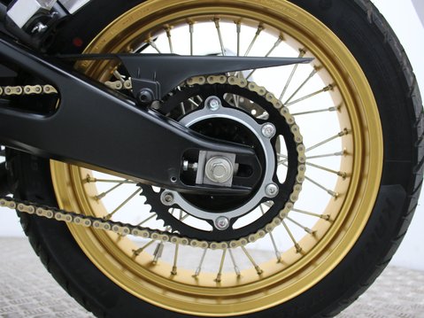 Yamaha XSR125 XSR 125 (MTM125) 22